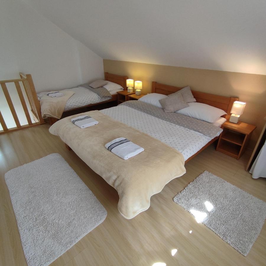 Apartments Sanja Rakovica Buitenkant foto