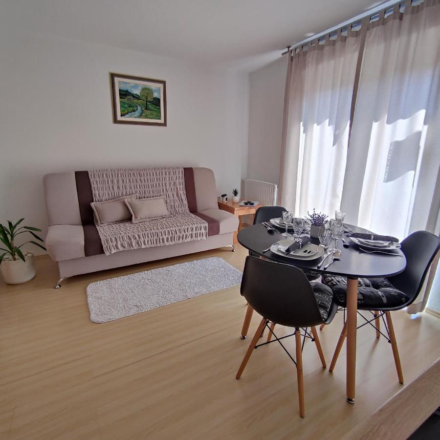 Apartments Sanja Rakovica Buitenkant foto