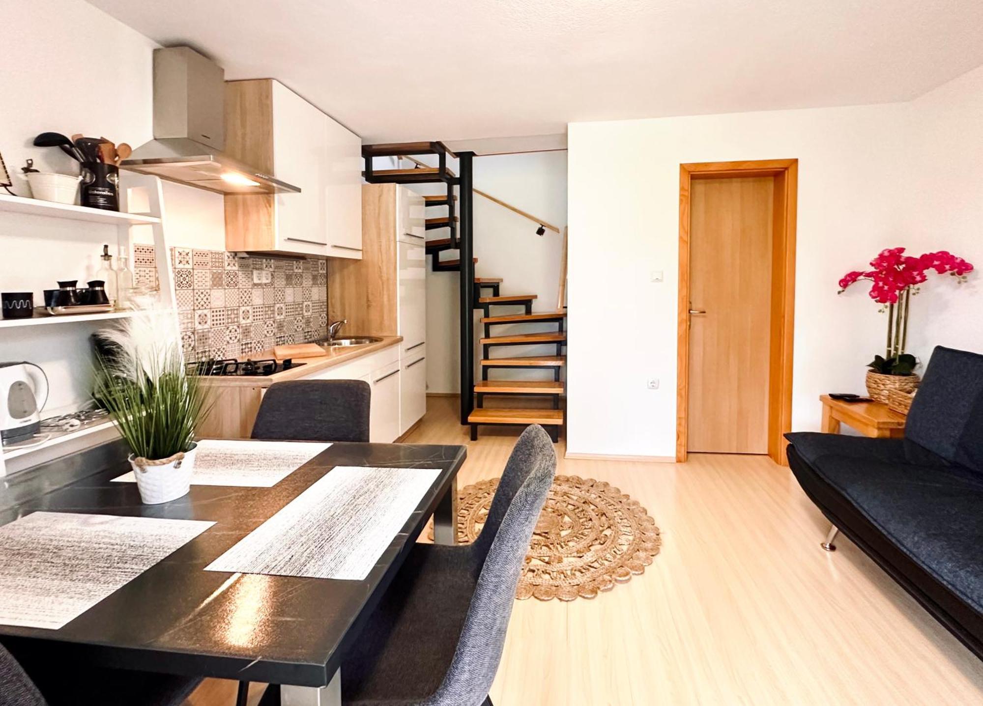 Apartments Sanja Rakovica Buitenkant foto
